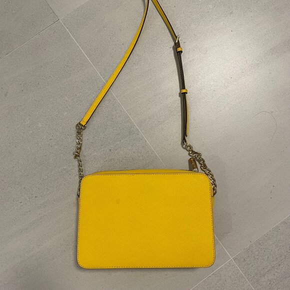 Michael Kors Sunflower Yellow Jet Set Travel East West Leather Crossbody - Picture 3 of 9